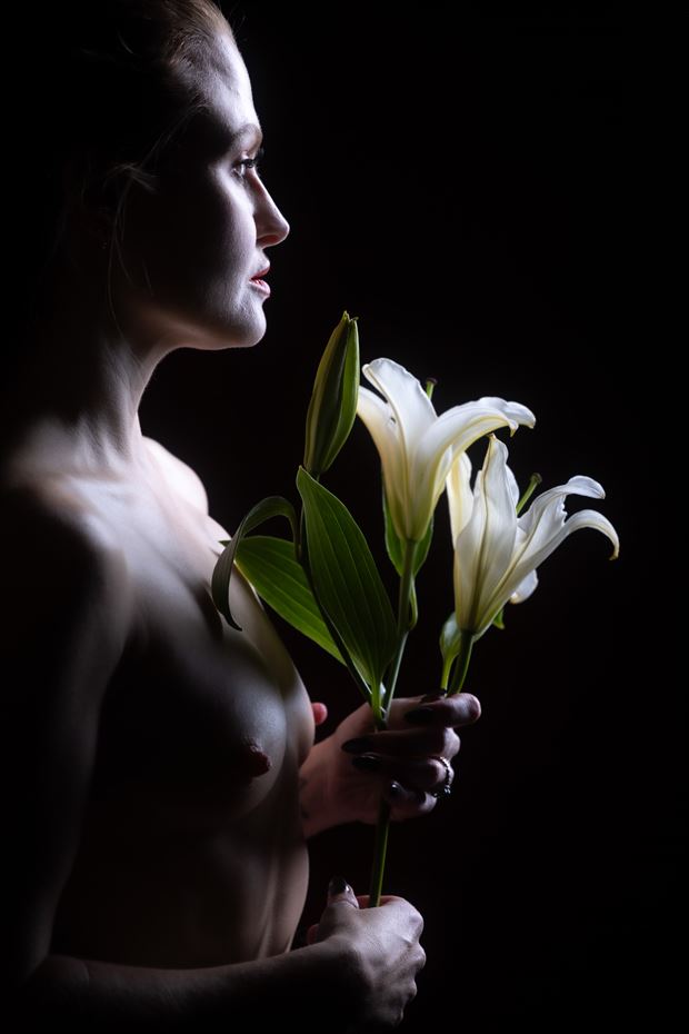 Amy With Lilies Artistic Nude Photo By Photographer Matthew Grey Photo