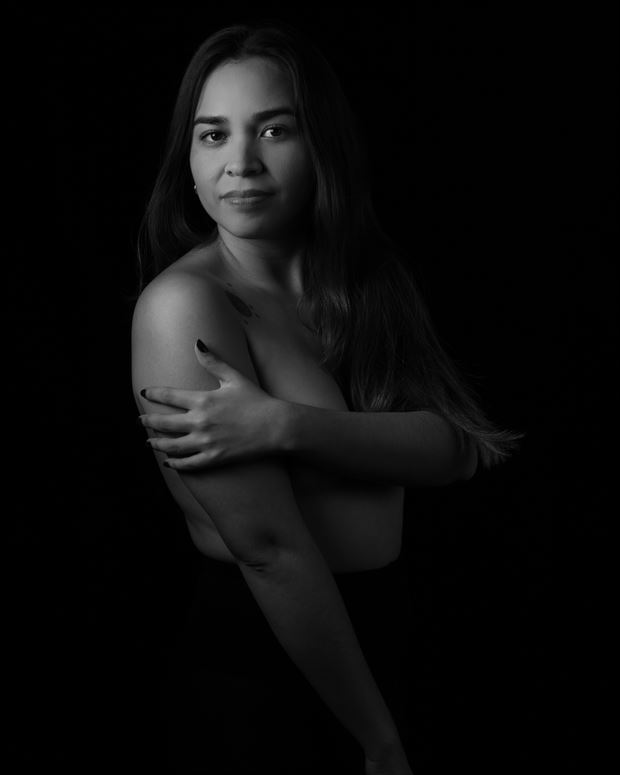 Studio Lighting Implied Nude Photo By Photographer Victor Cerpa At