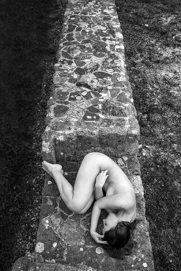! Artistic Nude Photo by Photographer Thomas Bichler