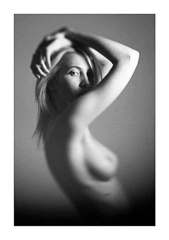 %232 Artistic Nude Photo by Photographer Baranov Egor
