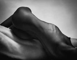 %2376 Artistic Nude Photo by Photographer Gregory Garecki