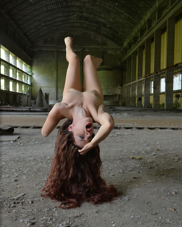 'Strain' Artistic Nude Photo by Photographer RomanyWG