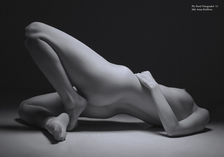 *** Artistic Nude Artwork by Photographer PavelVin