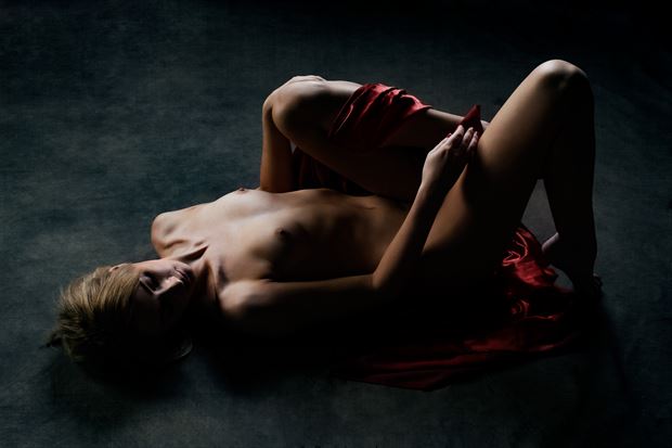  red velvet artistic nude photo by photographer fischer fine art