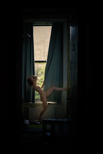  twilight drops her curtain down and pins it with a star artistic nude photo by model marmalade