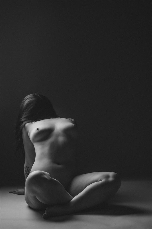 12 artistic nude photo by photographer colin pittman