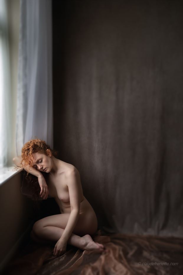 5000 km away artistic nude photo by photographer claude frenette