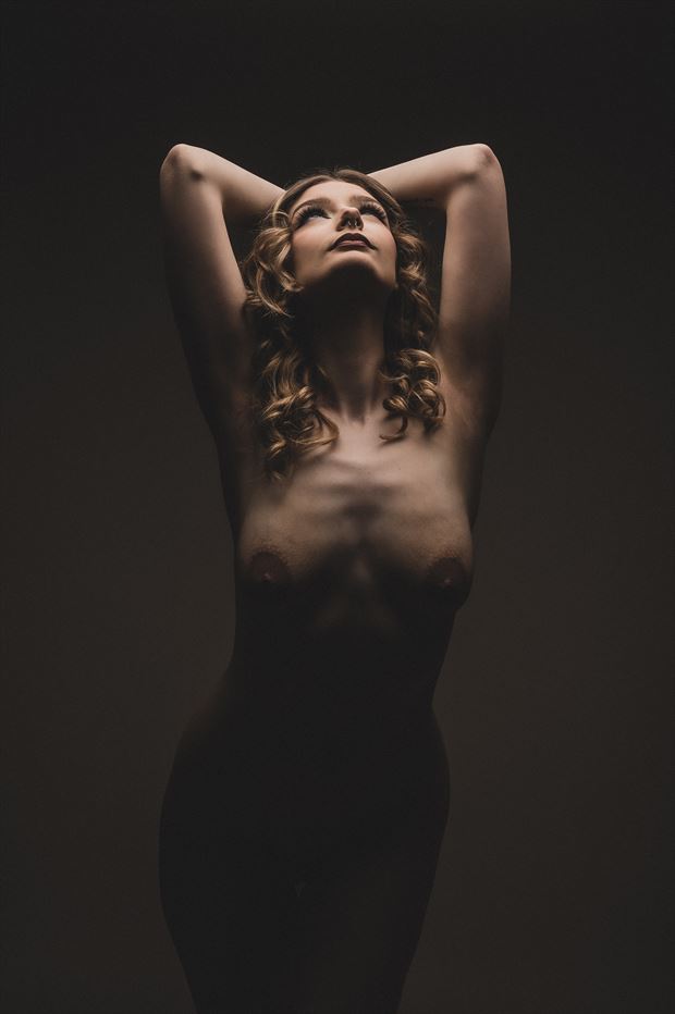 9 artistic nude photo by photographer colin pittman