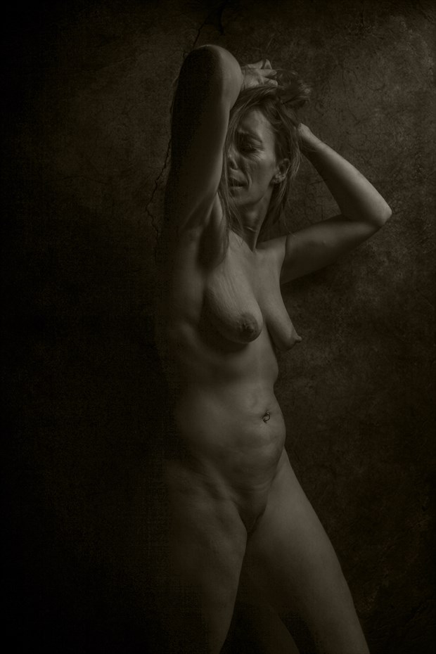 Agony Artistic Nude Photo by Photographer CurvedLight