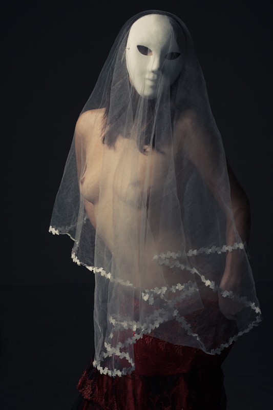 Alien bride Artistic Nude Photo by Model Rose Valentina