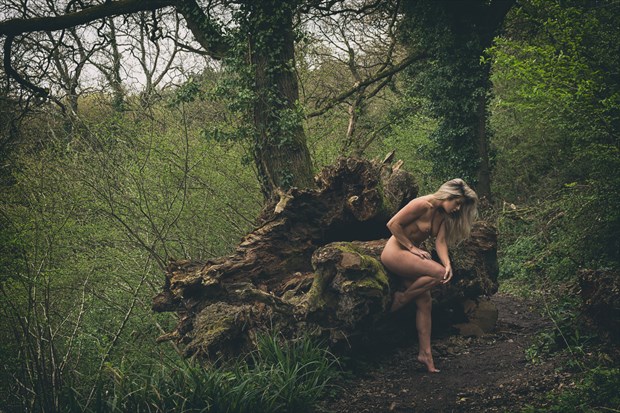 All things must end Artistic Nude Photo by Photographer Ghost Light Photo