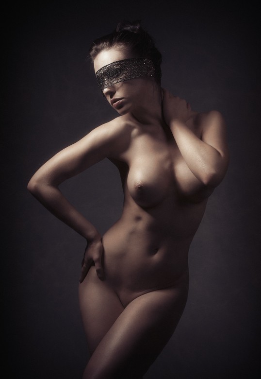 Amelie Artistic Nude Photo by Photographer ManCave