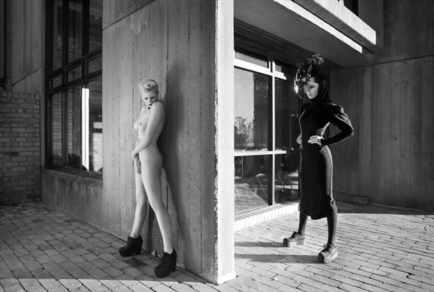 Andivero Magazine Artistic Nude Photo by Model Meluxine