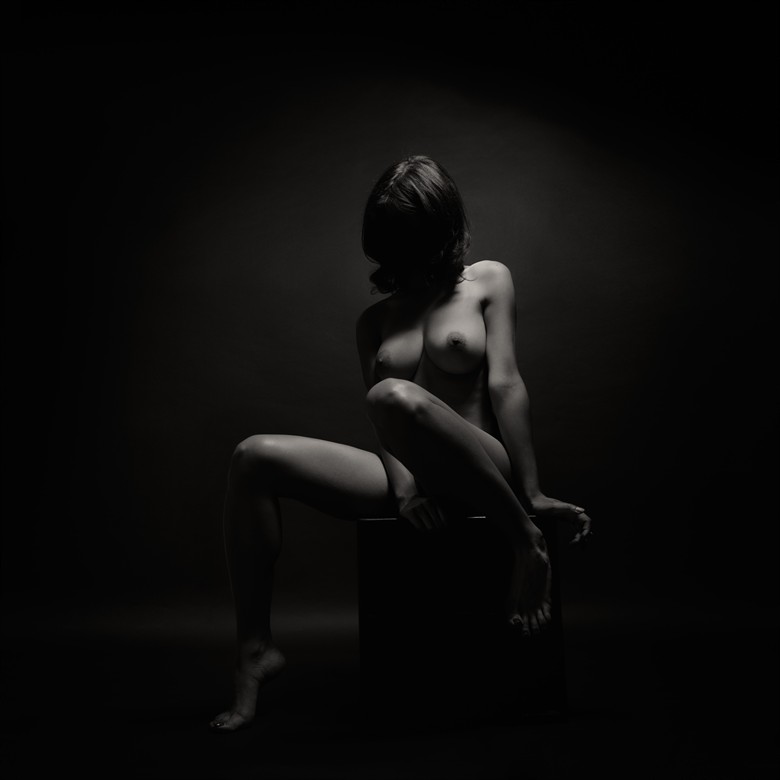 Anonymous Artistic Nude Photo by Photographer EmmanuelOrain