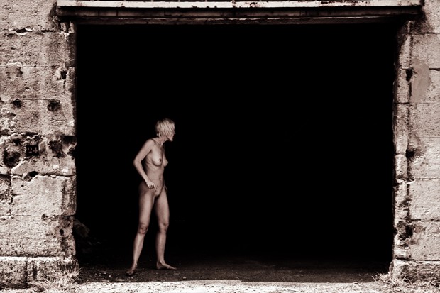 Arles doors3 Artistic Nude Photo by Photographer Philippe