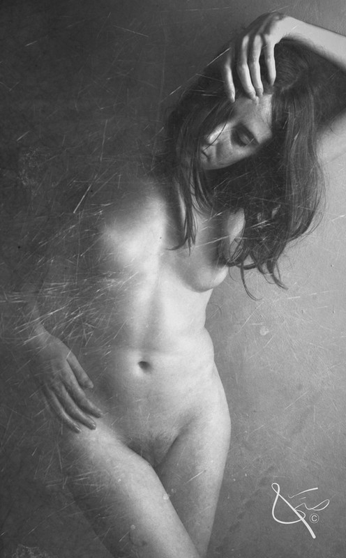 Artistic Nude Chiaroscuro Artwork by Photographer digitalpsam