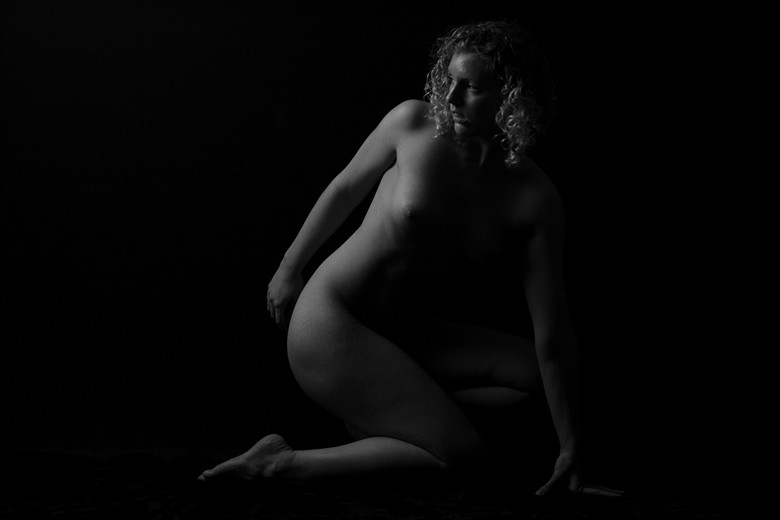 Artistic Nude Chiaroscuro Photo by Photographer Adero