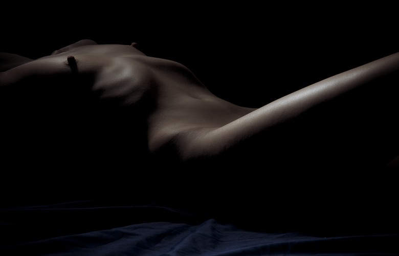 Artistic Nude Chiaroscuro Photo by Photographer Andy G Williams