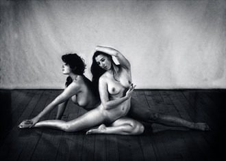 Artistic Nude Chiaroscuro Photo by Photographer Kurostills