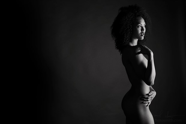 Artistic Nude Chiaroscuro Photo by Photographer PhotoSmith