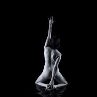 Artistic Nude Chiaroscuro Photo by Photographer darksideofthelens