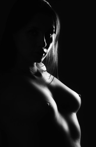 Artistic Nude Chiaroscuro Photo by Photographer lalphoto