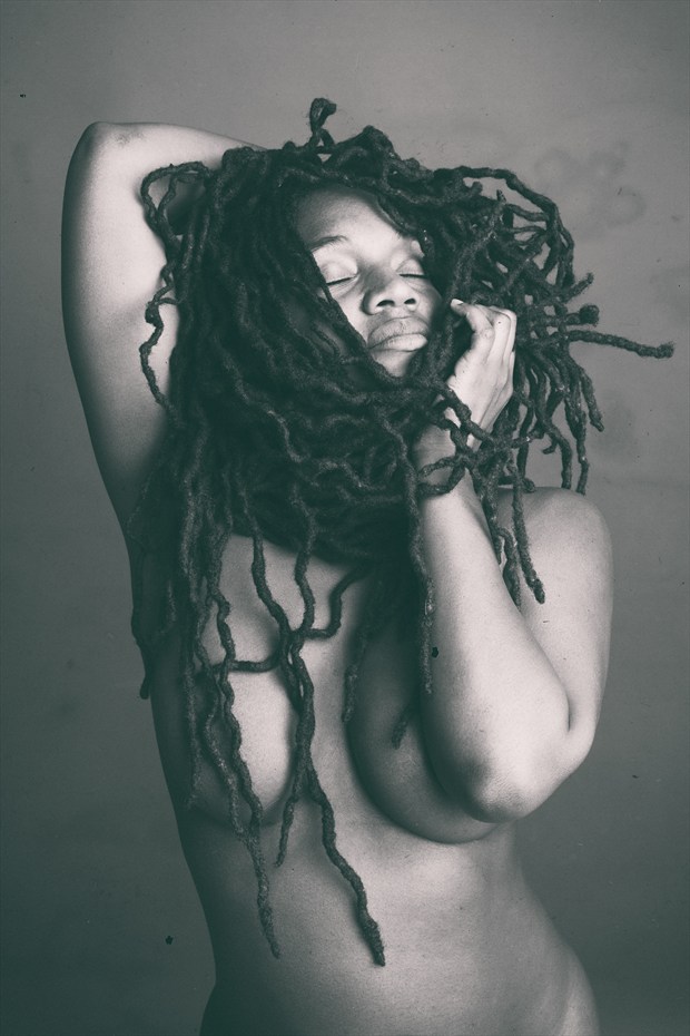 Artistic Nude Emotional Photo by Model Voodoo Howyacall