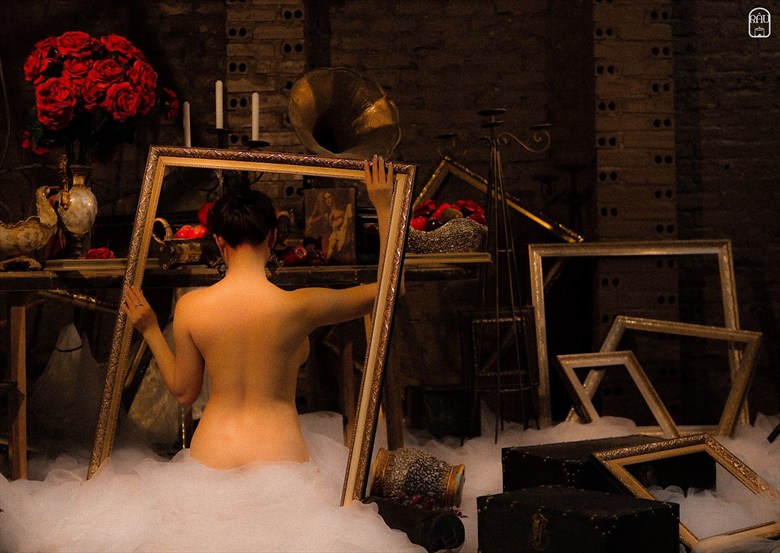 Artistic Nude Erotic Artwork by Photographer Tu%E1%BA%A5n R%C3%A2u