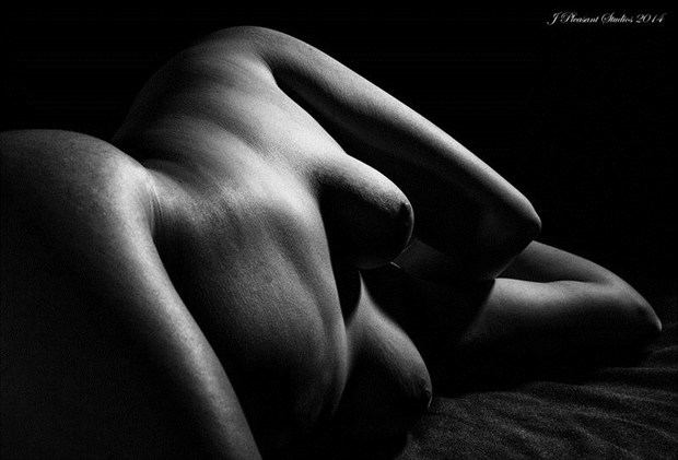 Artistic Nude Erotic Photo by Model Clockwork Calamity