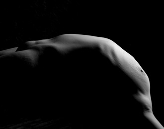 Artistic Nude Erotic Photo by Model Dolce Ambra