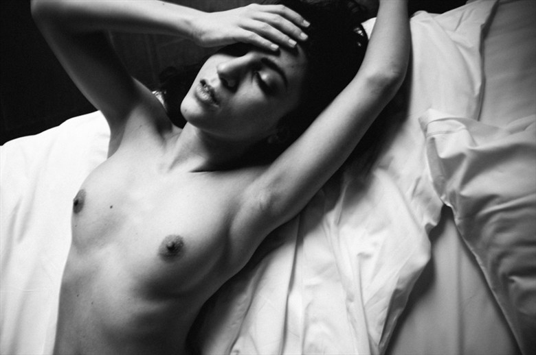 Artistic Nude Erotic Photo by Model Magena Yama