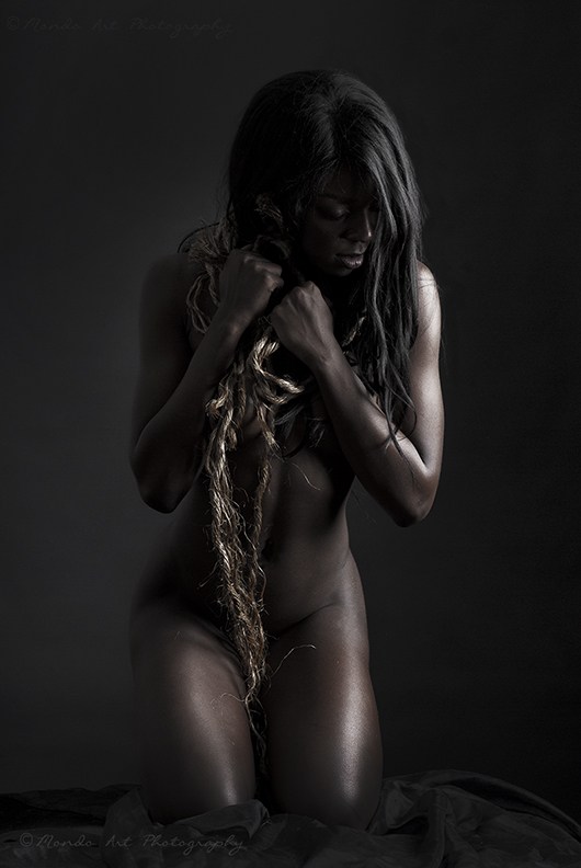 Artistic Nude Erotic Photo by Photographer Mondo
