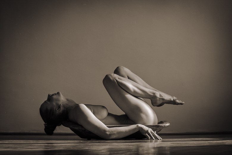 Artistic Nude Erotic Photo by Photographer Raemond