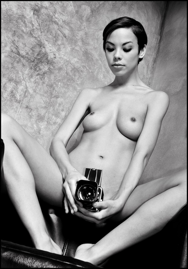 Artistic Nude Erotic Photo by Photographer Viola Savarese