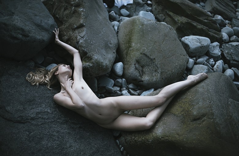 Artistic Nude Figure Study Artwork by Photographer Donatas Zazirskas