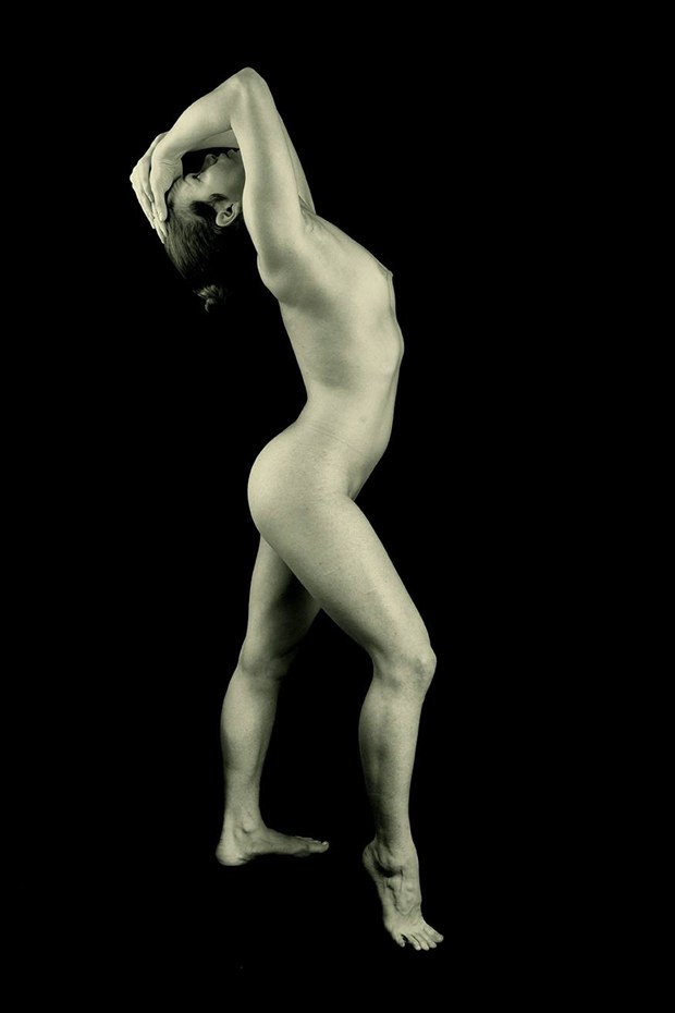 Artistic Nude Figure Study Photo by Model TrixieShiksa