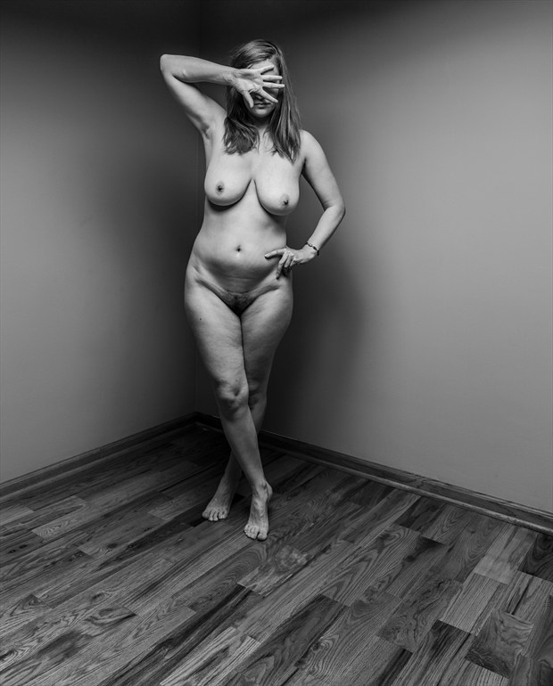 Artistic Nude Figure Study Photo by Photographer Axiaelitrix