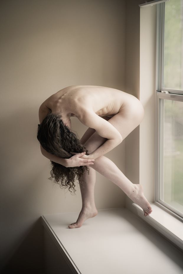 Artistic Nude Figure Study Photo by Photographer Tom Kabe