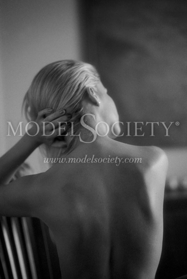 Artistic Nude Figure Study Photo by Photographer ewe