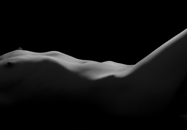 Artistic Nude Glamour Photo by Photographer DesirePic