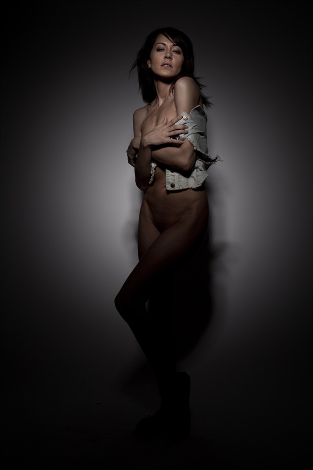 Artistic Nude Implied Nude Photo by Model ArainaN