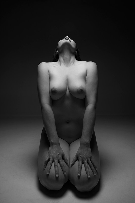 Artistic Nude Implied Nude Photo by Photographer Redwolf