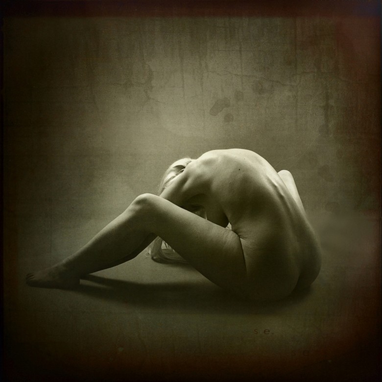 Artistic Nude Implied Nude Photo by Photographer digitalpsam