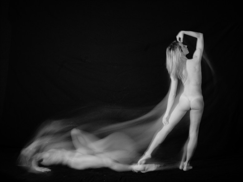 Artistic Nude Implied Nude Photo by Photographer puss_in_boots