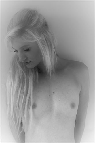 Artistic Nude Natural Light Photo by Photographer Fuji X man
