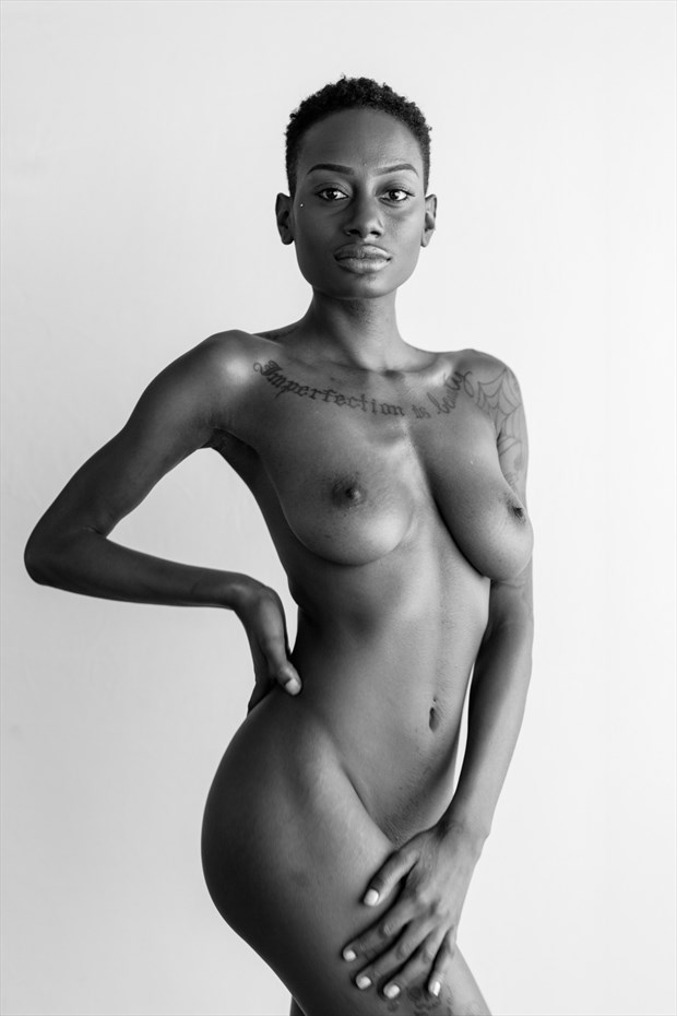 Artistic Nude Natural Light Photo by Photographer Kevin S