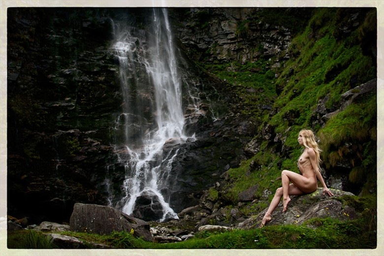 Artistic Nude Nature Photo by Model freespirit