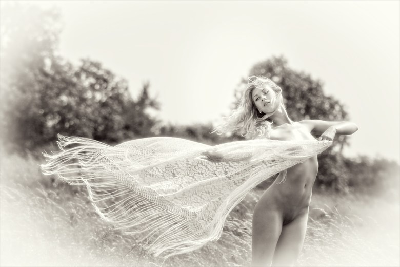 Artistic Nude Nature Photo by Photographer MaxOperandi