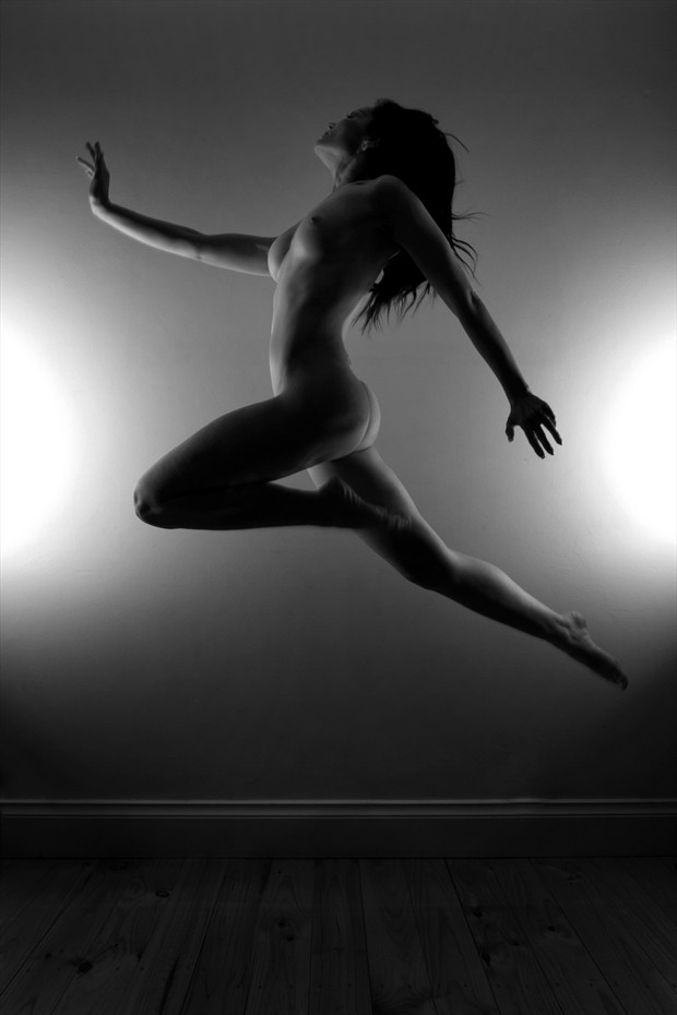 Artistic Nude Photo by Model Anne 