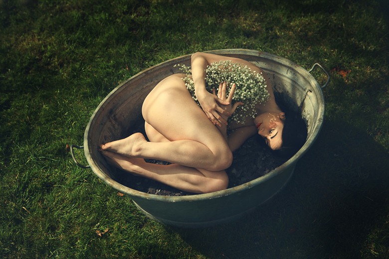 Artistic Nude Photo by Model Caperucita Roja